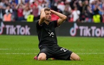Video: Muller lãng phí khó tin cơ hội gỡ hoà 1-1 cho ĐT Đức