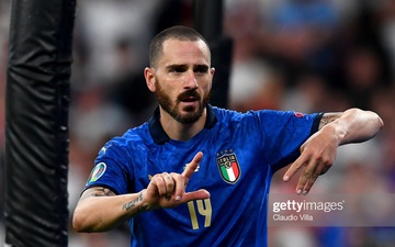 Video: Bonucci dứt điểm cận thành gỡ hoà 1-1 cho Italy