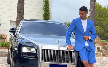 Hơn triệu lượt thả tim bức ảnh Ronaldo chọn xe giữa dàn xế hộp 550 tỷ đồng cho "ngày phán quyết"