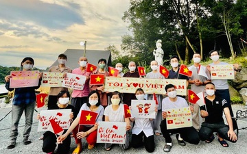 Ấm lòng hình ảnh người dân Việt Nam tại Nhật Bản gửi lời động viên ý nghĩa cho VĐV Việt Nam tham dự Olympic Tokyo 2020