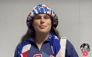 Cầu thủ bóng bầu dục Mỹ bất ngờ trở thành "hot" TikToker khi tham dự Olympic Tokyo 2020