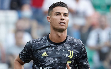 Nóng: Ronaldo từ chối ra sân đá cho Juventus