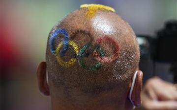 Ảnh Olympic Tokyo 2020: Những kiểu tóc độc đáo và kỳ công thu hút ánh nhìn