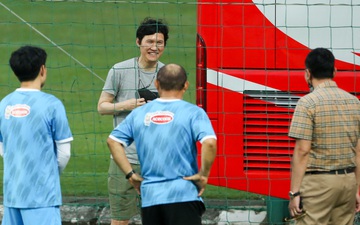 HLV Park Choong-kyun rút khỏi ban huấn luyện của tuyển Việt Nam