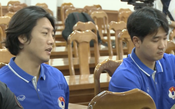 HLV Park Hang-seo sử dụng trợ lý mới người Hàn Quốc trong đội ngũ ban huấn luyện U22 Việt Nam