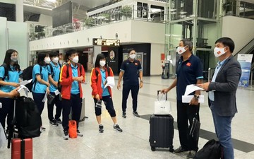 Đội tuyển nữ Việt Nam lên đường sang Tajikistan