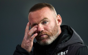 Đội bóng của Rooney đối mặt với án trừ 21 điểm vì khủng hoảng tài chính