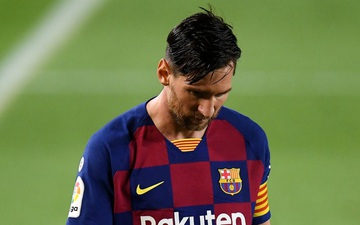 Fan đối thủ trêu chọc Barca bằng cách réo tên Messi
