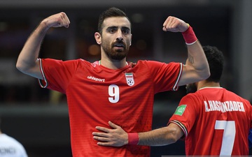 Uzbekistan và Iran tạo nên trận đấu như phim hành động ở vòng 16 đội Futsal World Cup 2021