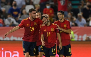 Tây Ban Nha trút giận sau thất bại muối mặt
