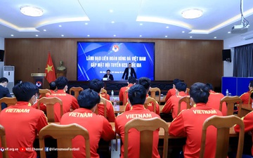 Lãnh đạo LĐBĐ Việt Nam động viên U23 Việt Nam trước giải U23 Đông Nam Á