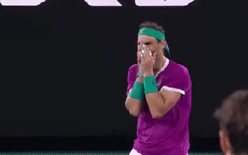 Khoảnh khắc lịch sử: Nadal cười như "mất trí" sau màn ngược dòng khó tin ở chung kết Australian Open