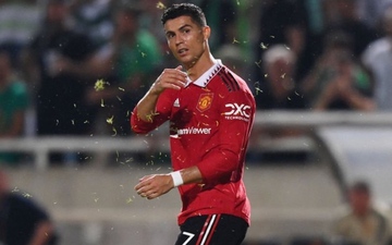 Ronaldo kém duyên, Man Utd thắng nhọc đối thủ yếu