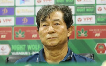 HLV Viettel FC phàn nàn về trọng tài, HLV Hà Nội FC phản bác mạnh mẽ