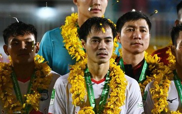 Văn Toàn, Minh Vương đượm buồn trong ngày giành huy chương đầu tiên tại Cúp Quốc gia
