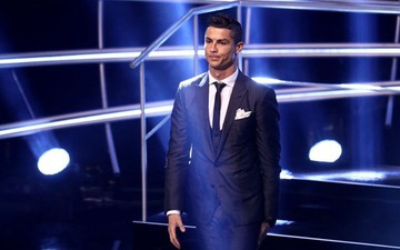 Ronaldo - ‘cầu thủ thất nghiệp nghìn tỷ’ cả thế giới quan tâm
