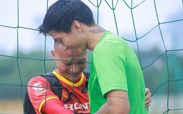 Cầu thủ Hà Nội FC vui mừng khi gặp lại các đồng đội ở đội tuyển Việt Nam