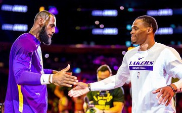 Khoảnh khắc chứng minh tình đồng đội giữa Russell Westbrook và LeBron James