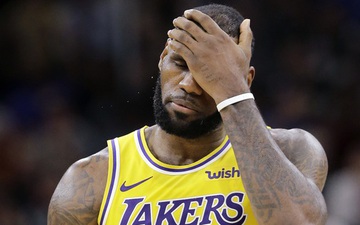 Los Angeles Lakers chấp nhận từ bỏ mùa giải 2022/23?