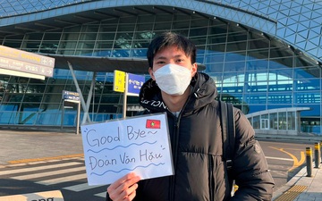 Văn Hậu tạm biệt Hàn Quốc, trở về Việt Nam sau 3 tháng điều trị chấn thương