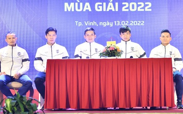 Sông Lam Nghệ An dùng đội hình "chẳng giống ai" nhắm đến top 3 V.League 