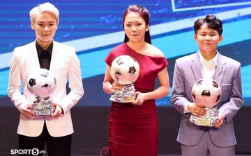 Tuyển thủ nữ Việt Nam nhí nhảnh, vui đến quên lời khi nhận giải tại Gala Quả bóng vàng Việt Nam 2021