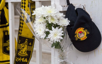 Fan bóng đá trẻ tuổi ở Hy Lạp tử vong vì bị hooligan đối thủ sát hại