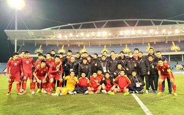 Trợ lý của HLV Park Hang-seo chỉ ra 9 điều sau trận tuyển Việt Nam chiến thắng tuyển Trung Quốc