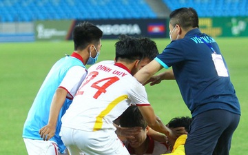 Sợ bị phạt 220 triệu, U23 Việt Nam không dám ôm nhau ăn mừng