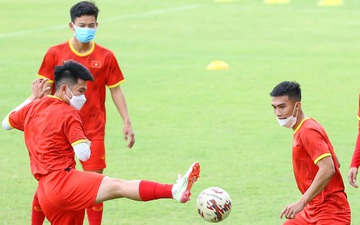 U23 Việt Nam thiếu cầu thủ luyện tập, địa điểm tập luyện thay đổi khi xe đang di chuyển