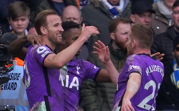 Tottenham trở lại cuộc đua top 4 sau thắng lợi 3-0 trước Leeds United