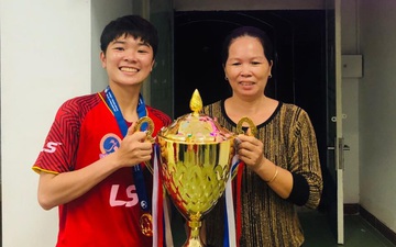 Gia đình - điểm tựa viết tiếp lịch sử: Mẹ tuyển thủ nữ Việt Nam mong con chiến thắng trở về và giành vé dự World Cup 2023