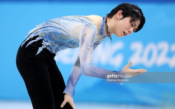 Hoàng tử nổi giận: Yuzuru Hanyu bất mãn với mặt sân băng tại Olympic Bắc Kinh 2022