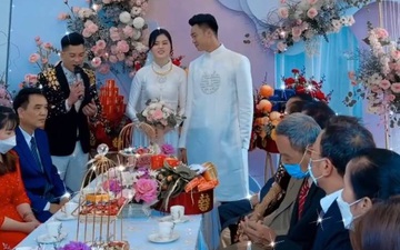 Thành Chung khép lại lễ đính hôn hạnh phúc cùng Tố Uyên, chuẩn bị trở lại ĐT Việt Nam
