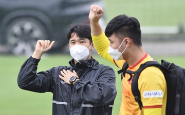 Văn Toản được trợ lý HLV Park quan tâm đặc biệt trước ngày sang UAE cùng U23 Việt Nam 