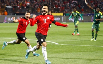Bàn phản lưới cay đắng giúp Salah "trả nợ" thành công Mane, đưa Ai Cập tiến gần hơn tới World Cup 2022