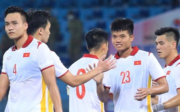 Văn Tùng chớp thời cơ ghi bàn cho U23 Việt Nam vào lưới U20 Hàn Quốc