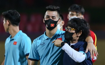 Tiến Linh trêu bác sĩ Choi, U23 Việt Nam tập thêm ngay sau trận thắng U20 Hàn Quốc