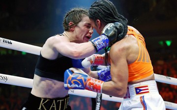 Katie Taylor đánh bại Amanda Serrano trong trận đấu lịch sử của boxing nữ