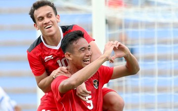 Ronaldo câu pen giúp U23 Indonesia vượt lên đầu bảng, chính thức tiễn U23 Philippines về nước