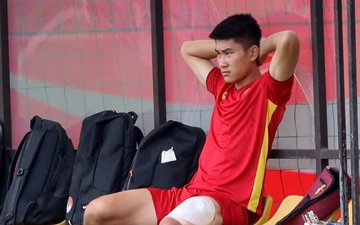 Nhâm Mạnh Dũng bị đau, HLV Park yêu cầu học trò tự chỉ ra lỗi sai sau trận gặp U23 Myanmar 