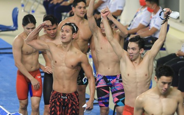 Đội bơi Việt Nam vượt qua Singapore, phá kỷ lục SEA Games 31