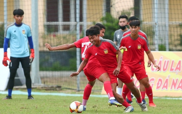 U23 Lào tập luyện với chỉ 12 cầu thủ, U23 Singapore có tinh thần thoải mái 