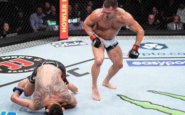 Michael Chandler hạ đo ván Tony Ferguson tại UFC 274, tuyên chiến với Conor McGregor