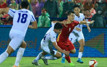 Vì sao U23 Việt Nam bế tắc trước U23 Philippines?