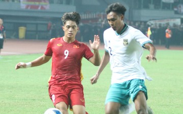 HLV Đinh Thế Nam: "Cầu thủ U19 Việt Nam bị tâm lý, ảnh hưởng đến thể lực" 