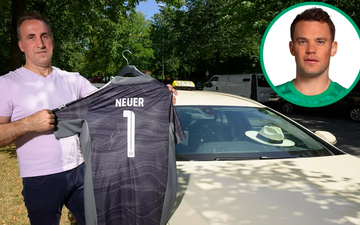 Huyền thoại Đức mua áo hỗ trợ tài xế đi 120 km trả ví cho Neuer, tâm sự sau đó của ông khiến ai nấy đều thán phục