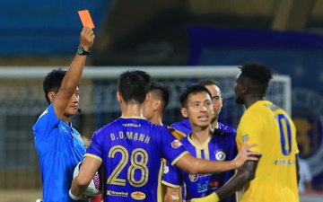 HLV SLNA sẽ khiếu nại thẻ đỏ và phạt đền ở trận thua Hà Nội FC