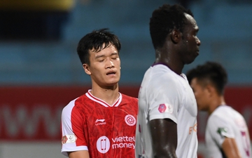 Hoàng Đức chán nản với ngoại binh Viettel FC, Đức Chiến nhạt nhòa ngày trở lại