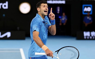 Djokovic nén cơn đau, hạ gục "tiểu Federer" để vào vòng 4 Australian Open